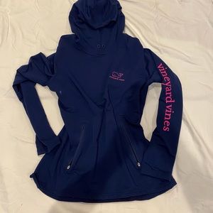 Vineyard Vines sweatshirt